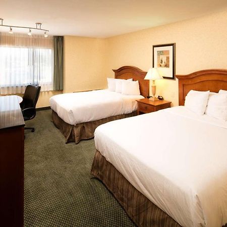 เรด ไลอ้อน โฮเต็ล เคนเนวิก โคลัมเบีย เซ็นเตอร์ Hotel ภายนอก รูปภาพ