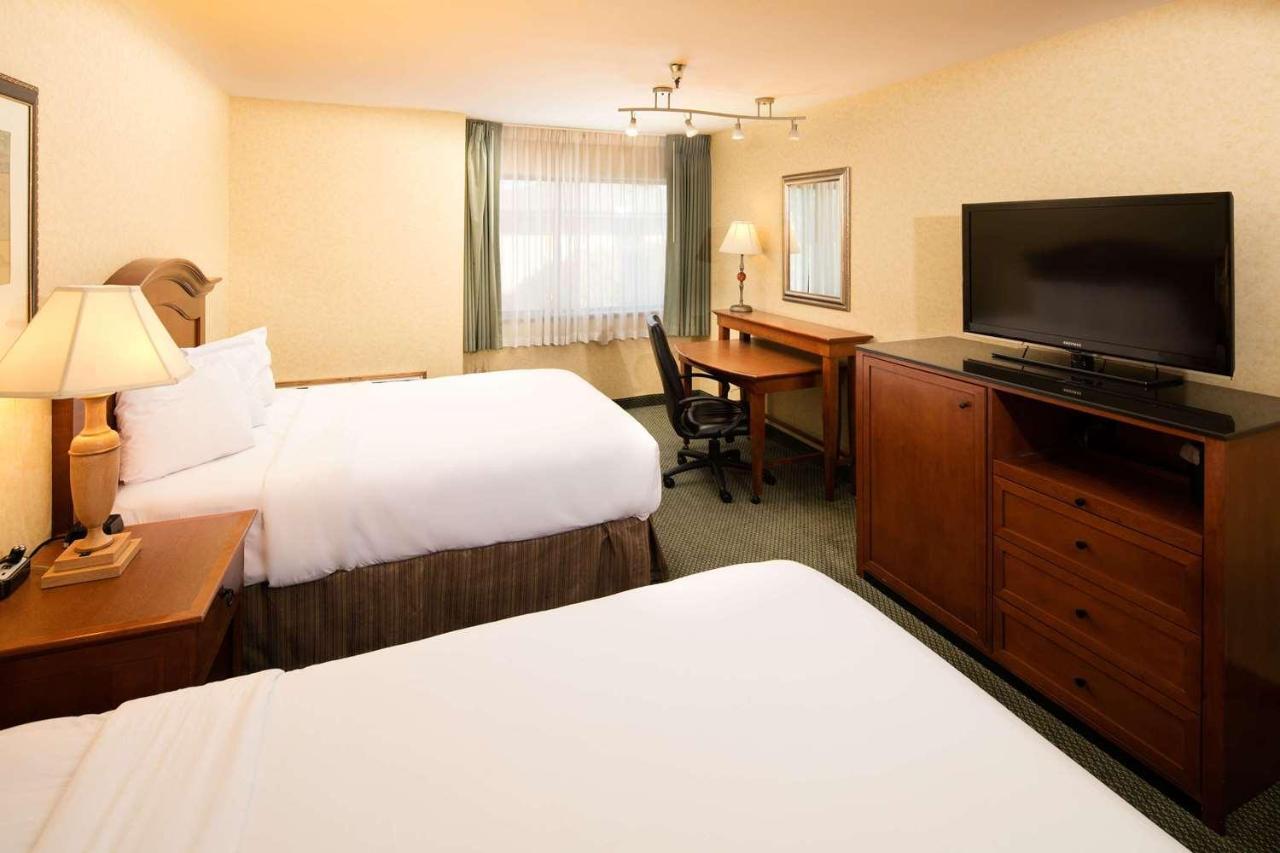 เรด ไลอ้อน โฮเต็ล เคนเนวิก โคลัมเบีย เซ็นเตอร์ Hotel ภายนอก รูปภาพ